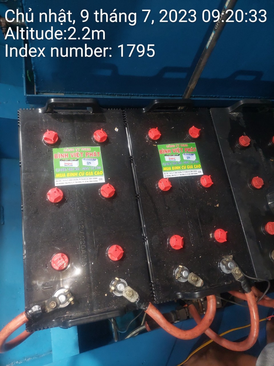 ac-quy-gs-12v-220ah-su-dung-cho-xe-buyt