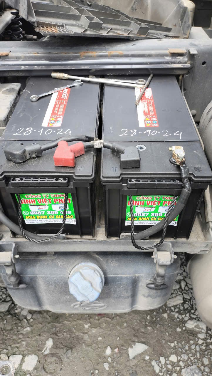 ac-quy-xe-dau-keo-shacman-rocket-smf-n150-12v-150ah
